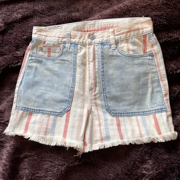 NWT American Eagle Hi-Rise Mom Shorts White Red Blue Stripe - Picture 3 of 5
